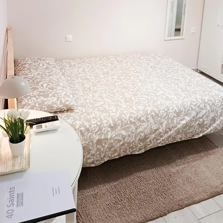 40 Saints Apartment
