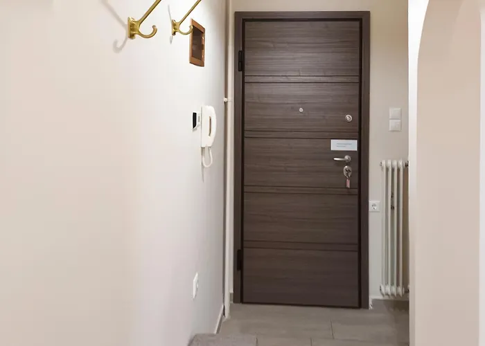 Apartament 40 Saints Larissa